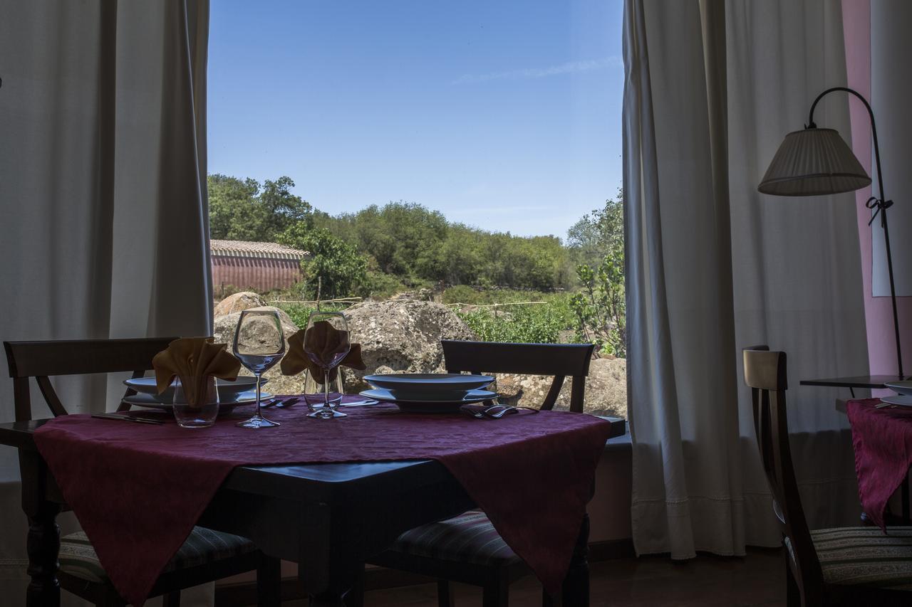 Country Hotel Mandra Edera Abbasanta Εξωτερικό φωτογραφία