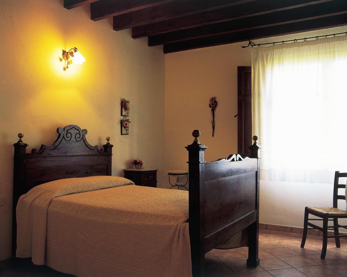 Country Hotel Mandra Edera Abbasanta Εξωτερικό φωτογραφία